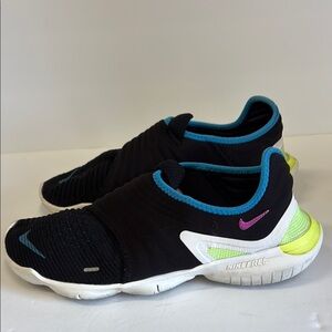Nike Free Run Flyknit Black Slip On Running Shoes